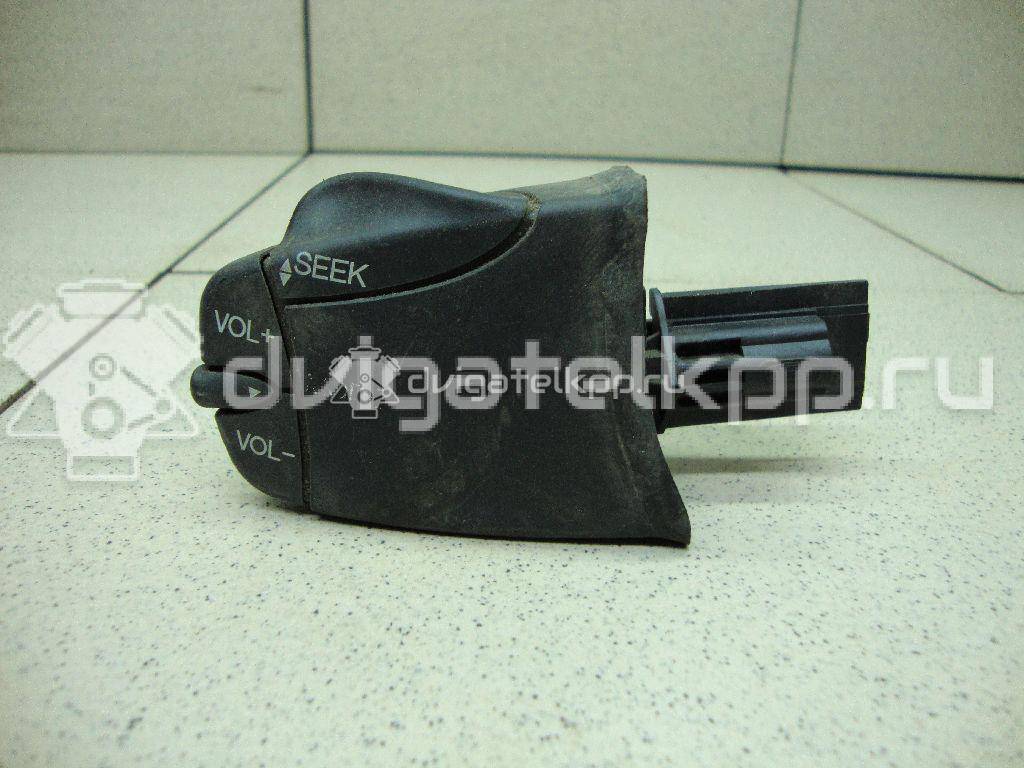 Фото Переключатель подрулевой управления магнитолой  98AB14K147AC для Ford Fiesta / Focus / Fusion Ju / Transit / Mondeo {forloop.counter}}