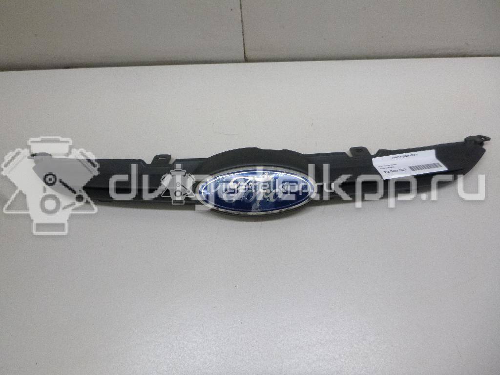 Фото Решетка радиатора  1553603 для Ford Fiesta {forloop.counter}}