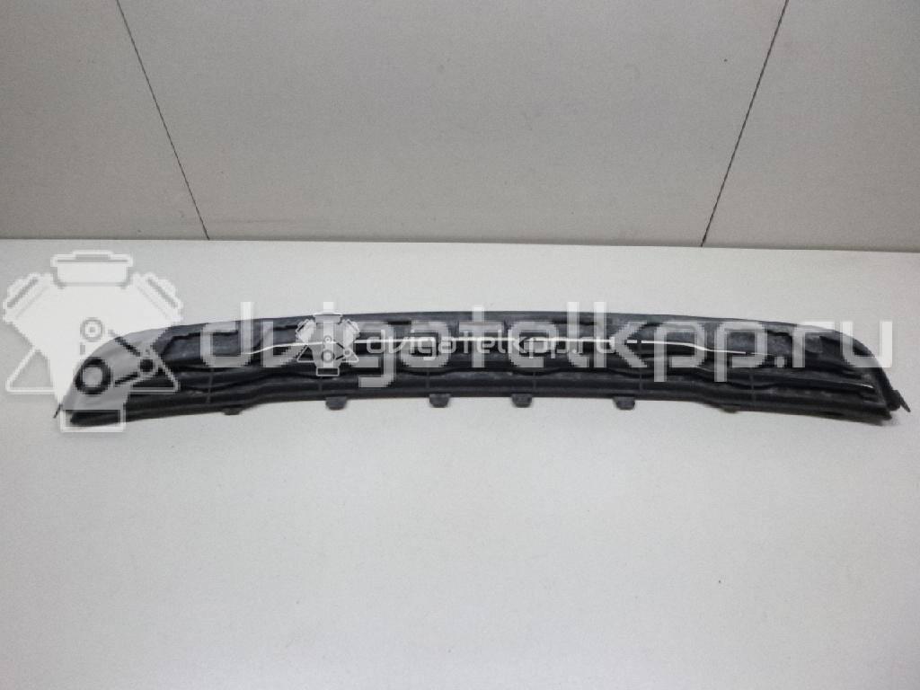 Фото Решетка в бампер центральная  1801374 для Ford Fiesta {forloop.counter}}