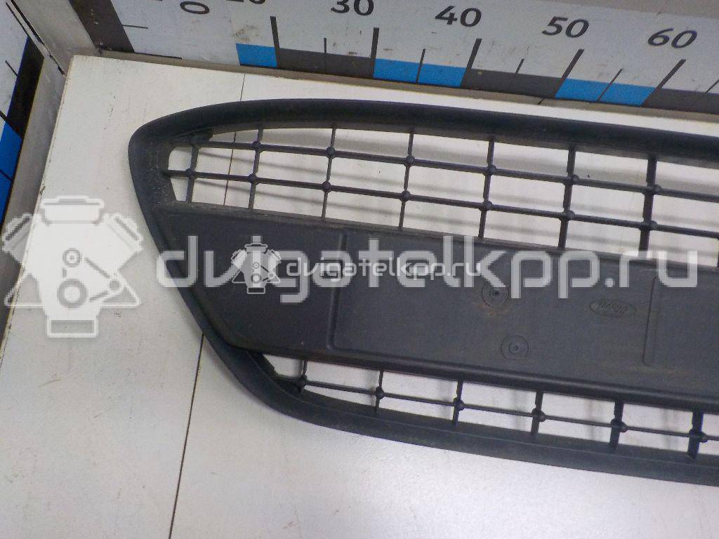 Фото Решетка в бампер  1550788 для Ford Fiesta {forloop.counter}}