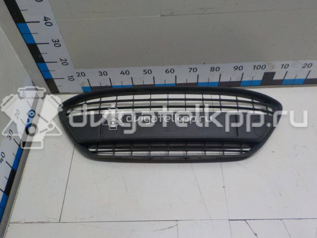 Фото Решетка в бампер  1550788 для Ford Fiesta {forloop.counter}}