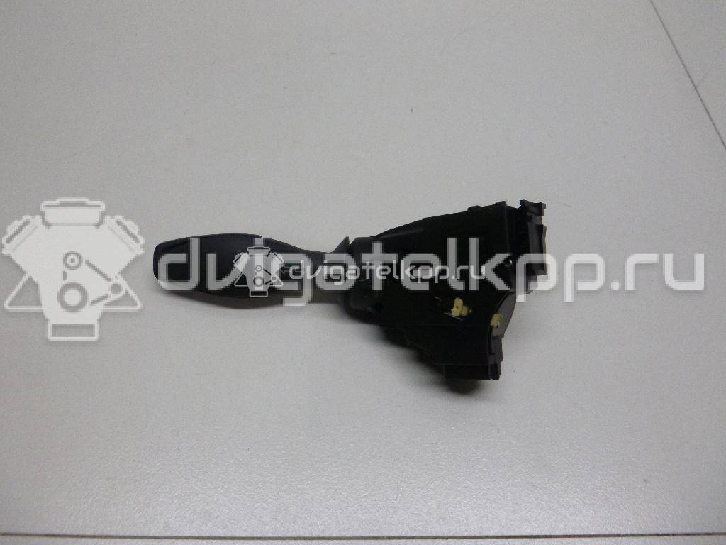 Фото Переключатель поворотов подрулевой  1682218 для Ford Fiesta {forloop.counter}}