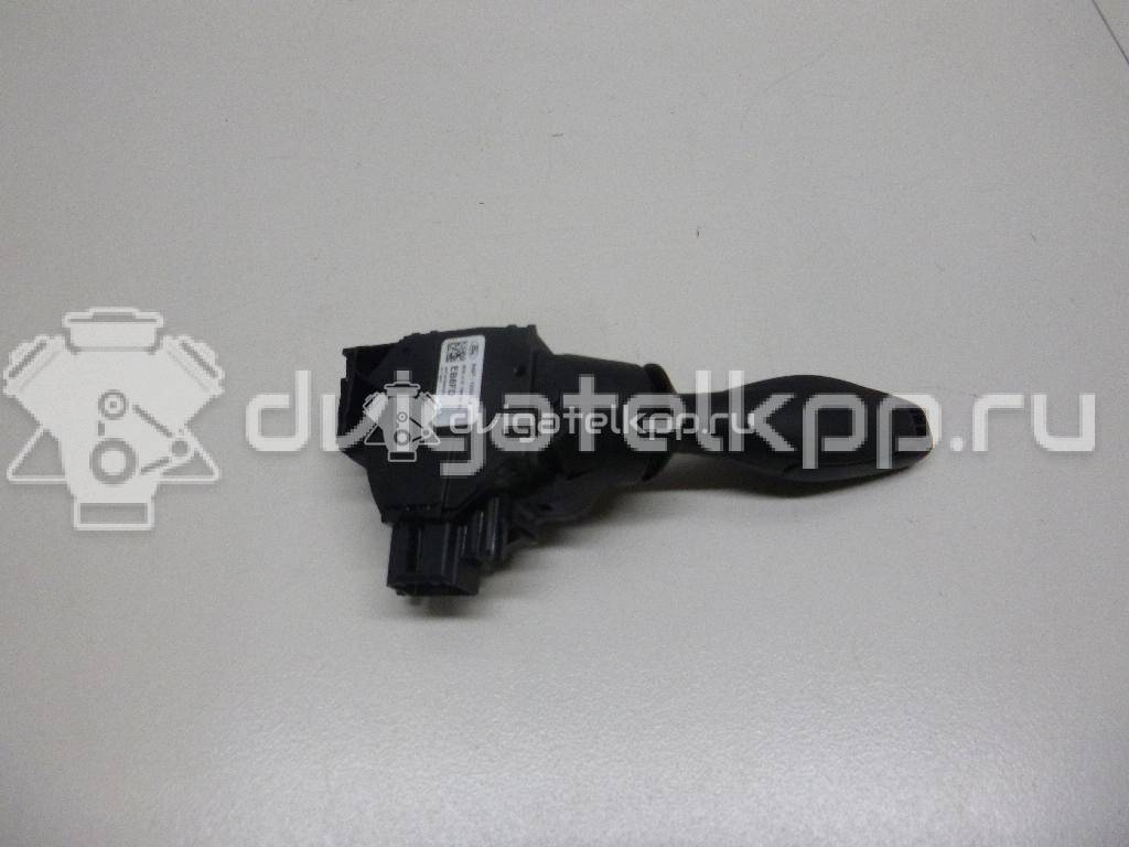 Фото Переключатель поворотов подрулевой  1682218 для Ford Fiesta {forloop.counter}}