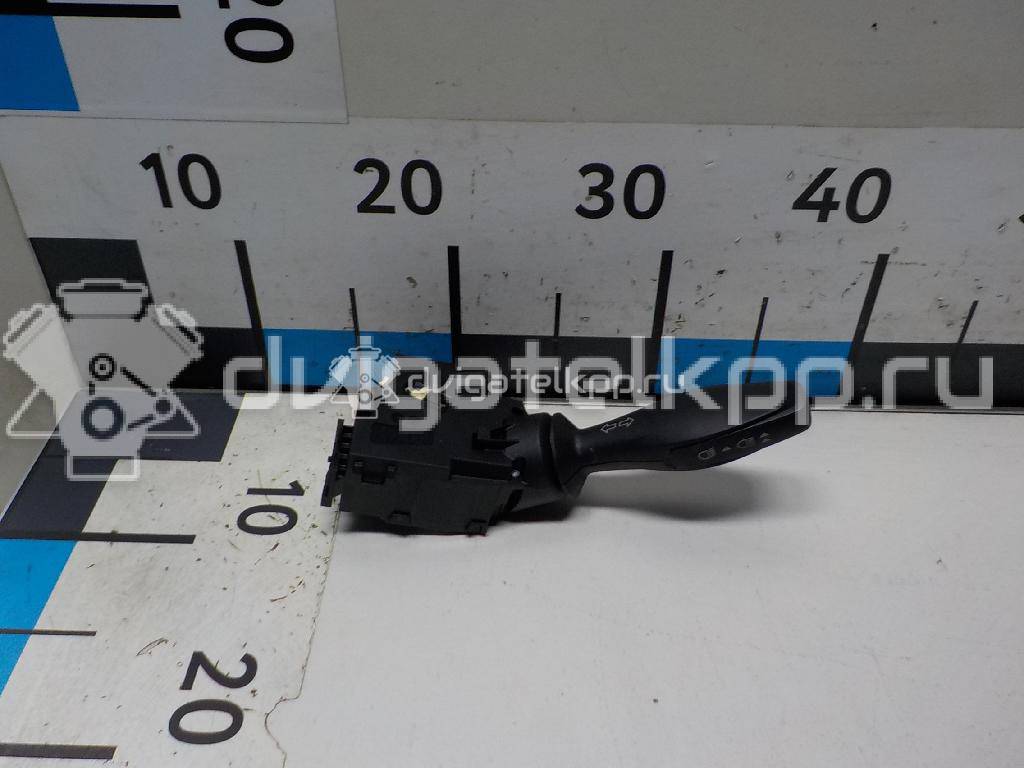 Фото Переключатель поворотов подрулевой  1682218 для Ford Fiesta {forloop.counter}}