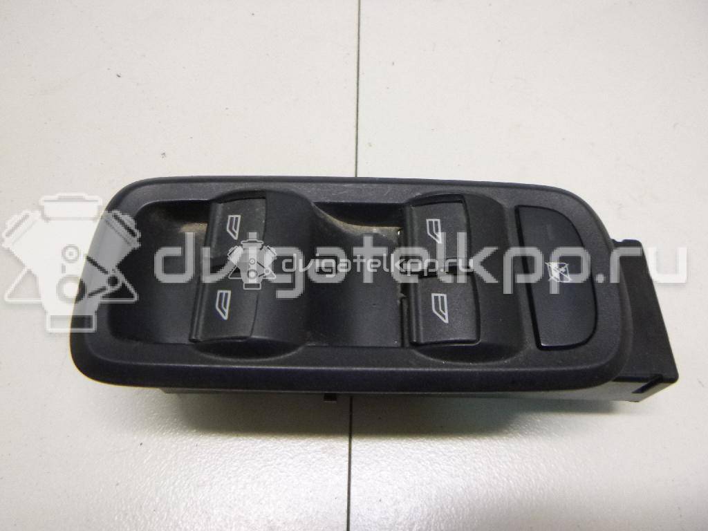 Фото Блок управления стеклоподъемниками  1547738 для Ford Fiesta {forloop.counter}}