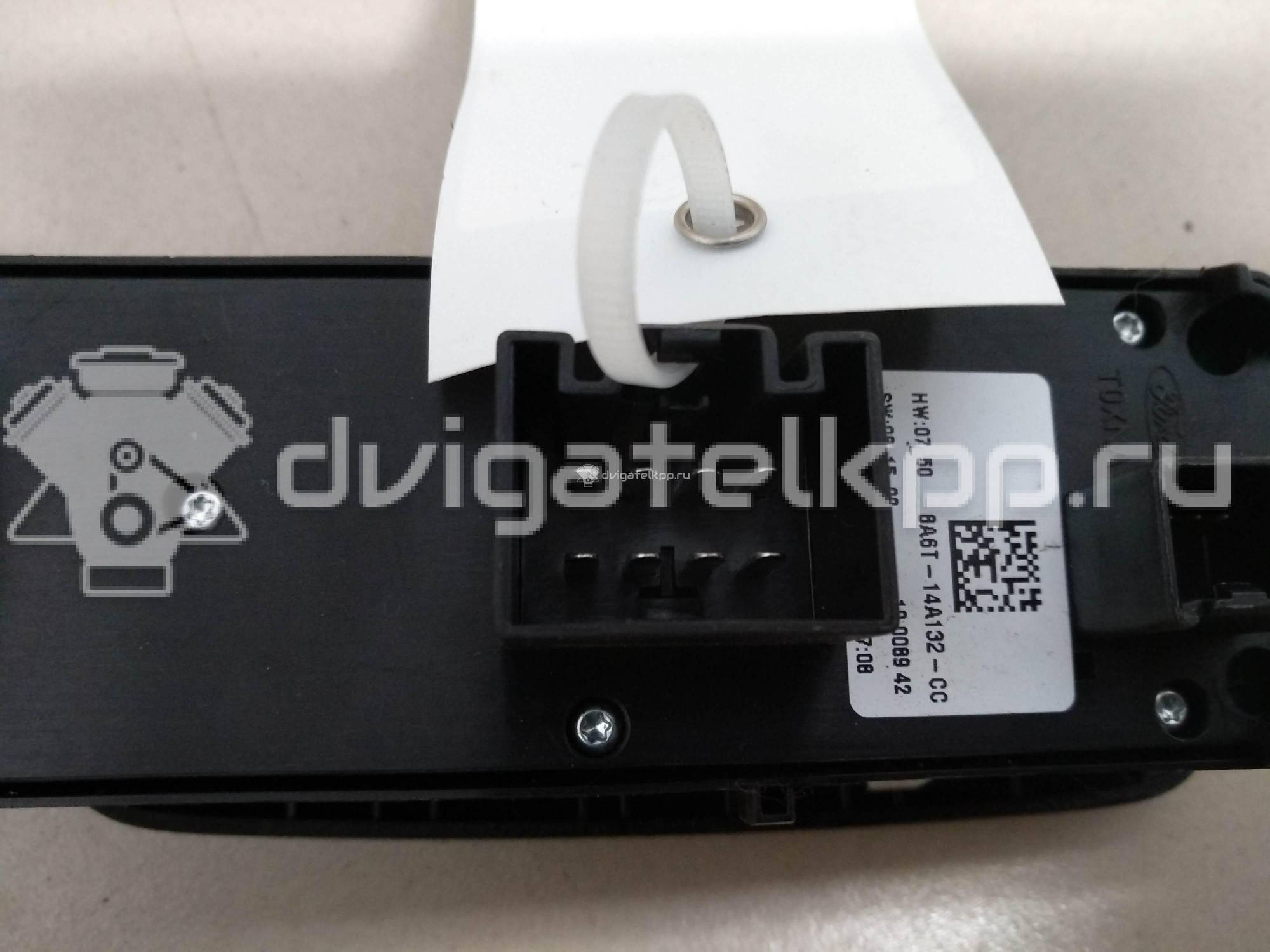 Фото Блок управления стеклоподъемниками  1547738 для Ford Fiesta {forloop.counter}}