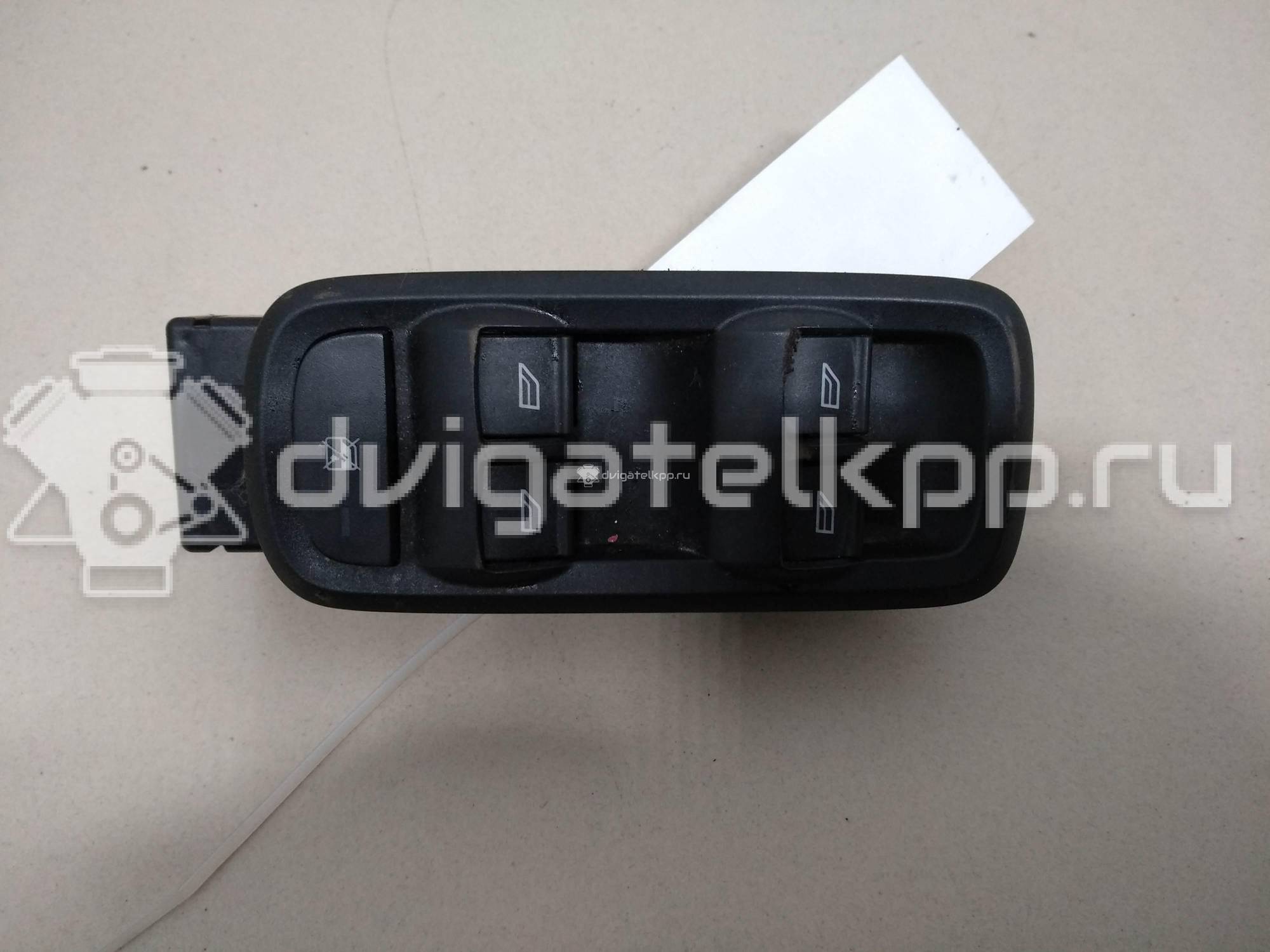 Фото Блок управления стеклоподъемниками  1547738 для Ford Fiesta {forloop.counter}}