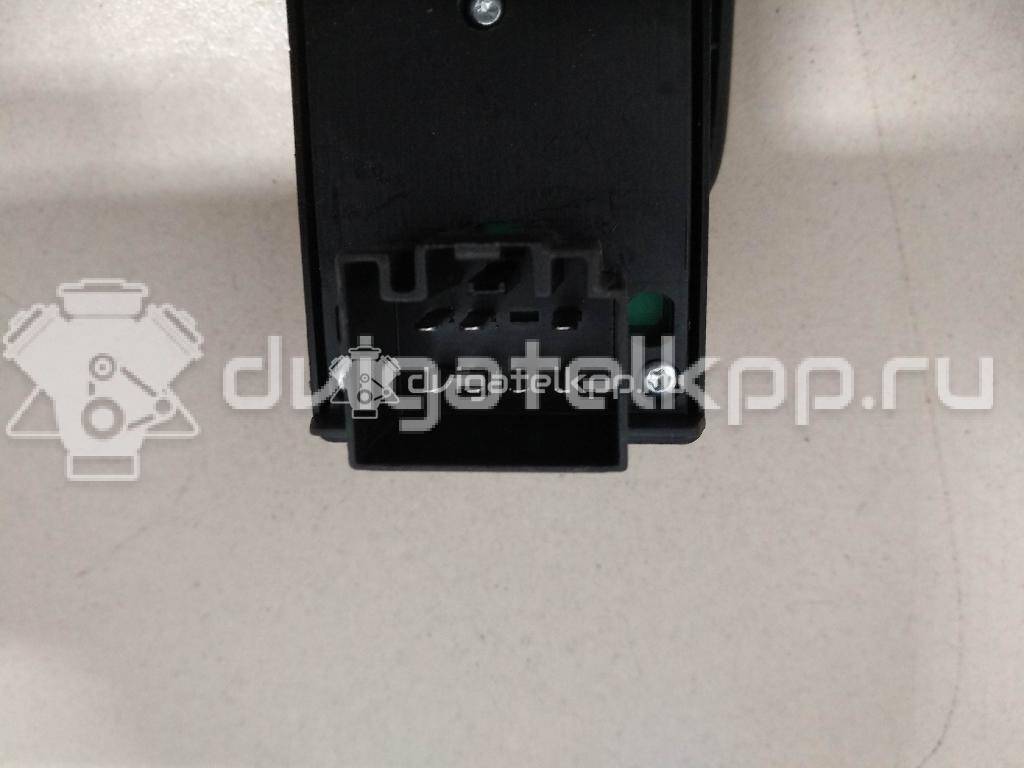 Фото Блок управления стеклоподъемниками  1547738 для Ford Fiesta {forloop.counter}}