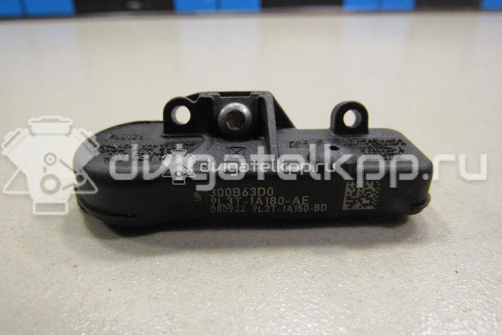 Фото Датчик давления в шине  9L3Z1A189A для Ford Fiesta / Focus / Tourneo / C-Max / Ka {forloop.counter}}