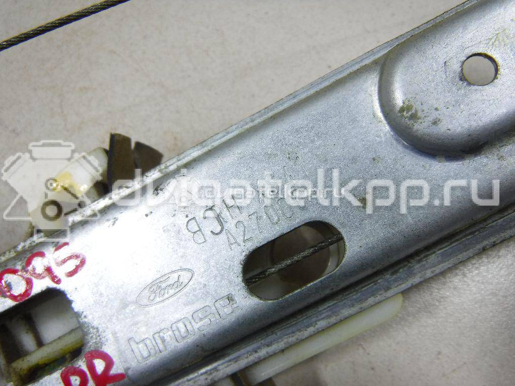 Фото Стеклоподъемник электр. задний правый  1331605 для Ford Focus {forloop.counter}}