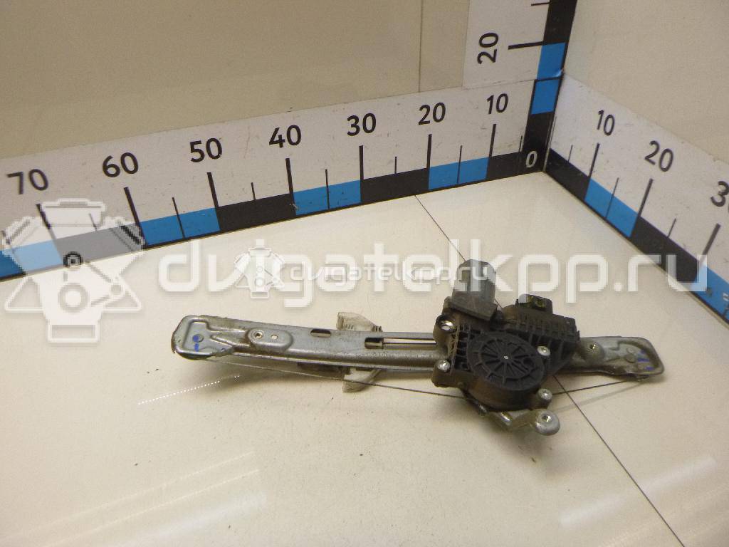 Фото Стеклоподъемник электр. задний правый  1331605 для Ford Focus {forloop.counter}}