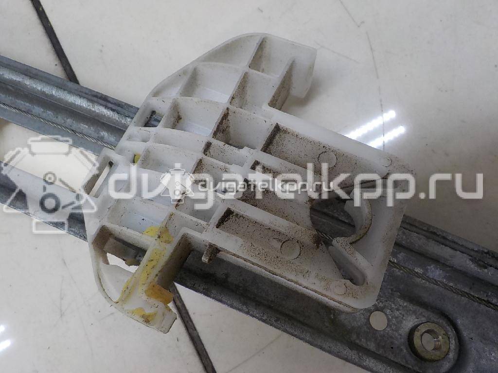 Фото Стеклоподъемник механ. задний правый  1331607 для Ford Focus {forloop.counter}}