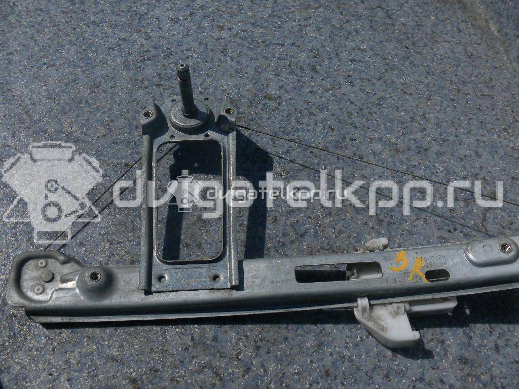 Фото Стеклоподъемник механ. задний правый  1331607 для Ford Focus {forloop.counter}}