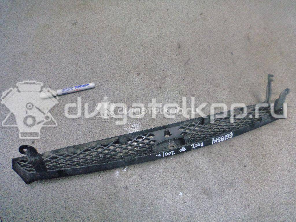 Фото Решетка радиатора  1132681 для Ford Focus {forloop.counter}}