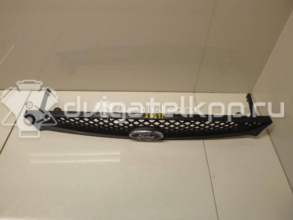 Фото Решетка радиатора  1132681 для Ford Focus {forloop.counter}}