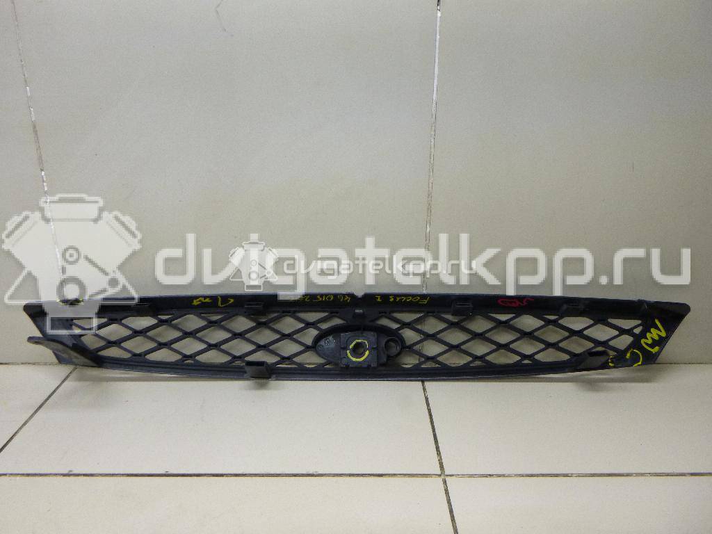 Фото Решетка радиатора  1744364 для Ford Focus {forloop.counter}}