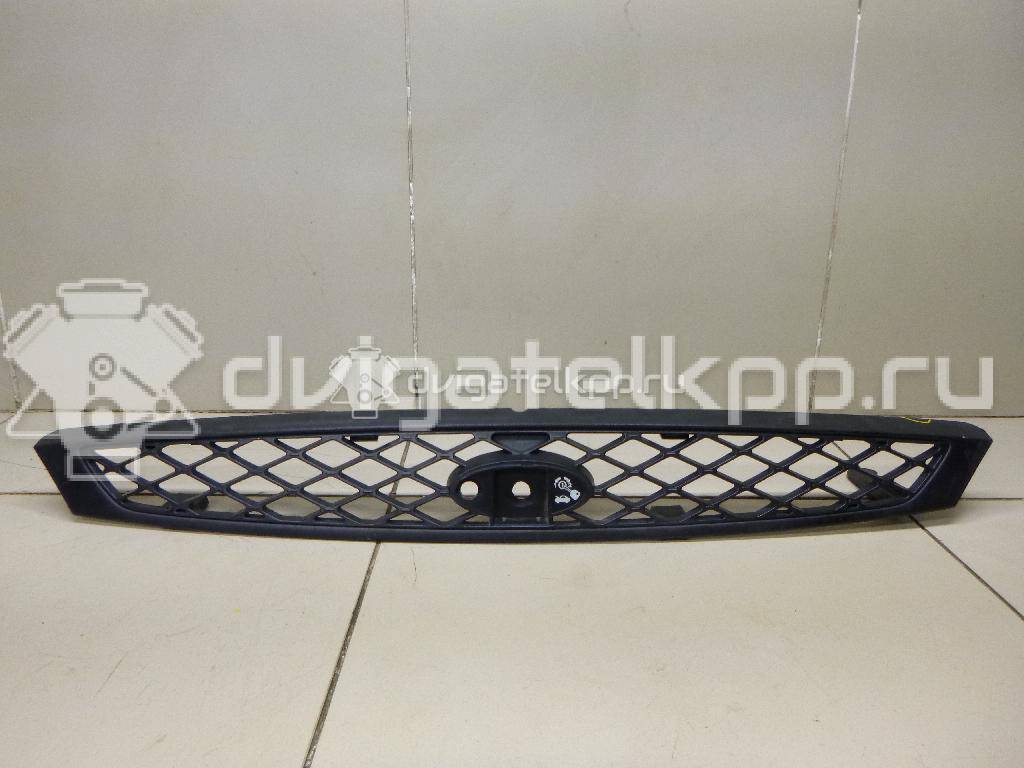 Фото Решетка радиатора  1744364 для Ford Focus {forloop.counter}}