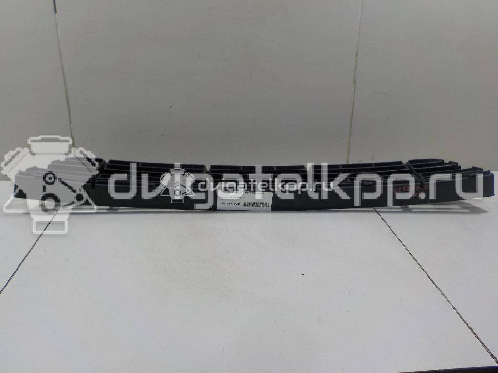 Фото Решетка в бампер центральная  1215617 для Ford Focus {forloop.counter}}