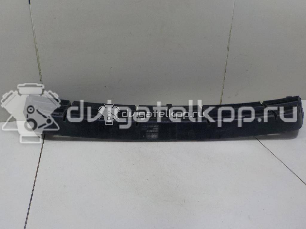 Фото Решетка в бампер центральная  1215617 для Ford Focus {forloop.counter}}
