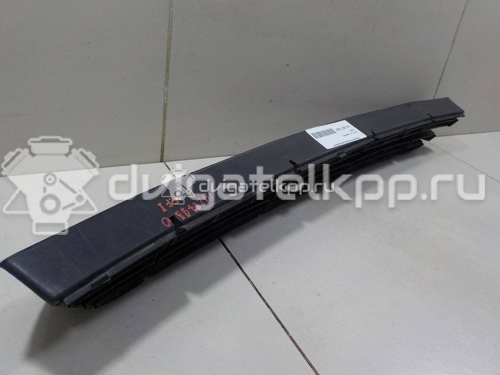 Фото Решетка в бампер центральная  1215617 для Ford Focus {forloop.counter}}