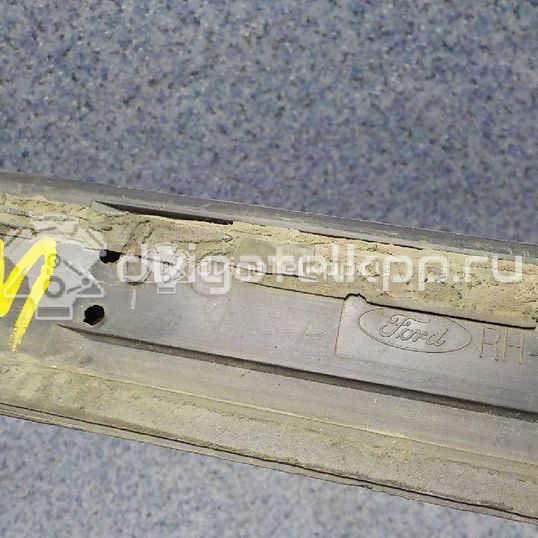 Фото Молдинг задней правой двери  1090847 для Ford Focus