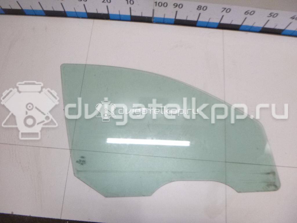 Фото Стекло двери передней правой  1088904 для Ford Focus {forloop.counter}}