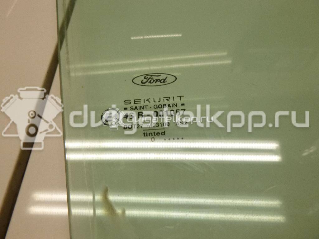 Фото Стекло двери передней правой  1088904 для Ford Focus {forloop.counter}}