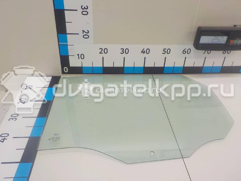 Фото Стекло двери задней левой  1092949 для Ford Focus {forloop.counter}}