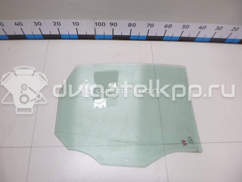 Фото Стекло двери задней левой  1092949 для Ford Focus {forloop.counter}}