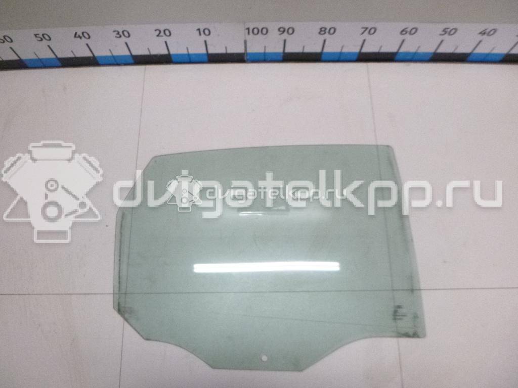 Фото Стекло двери задней правой  1093031 для Ford Focus {forloop.counter}}