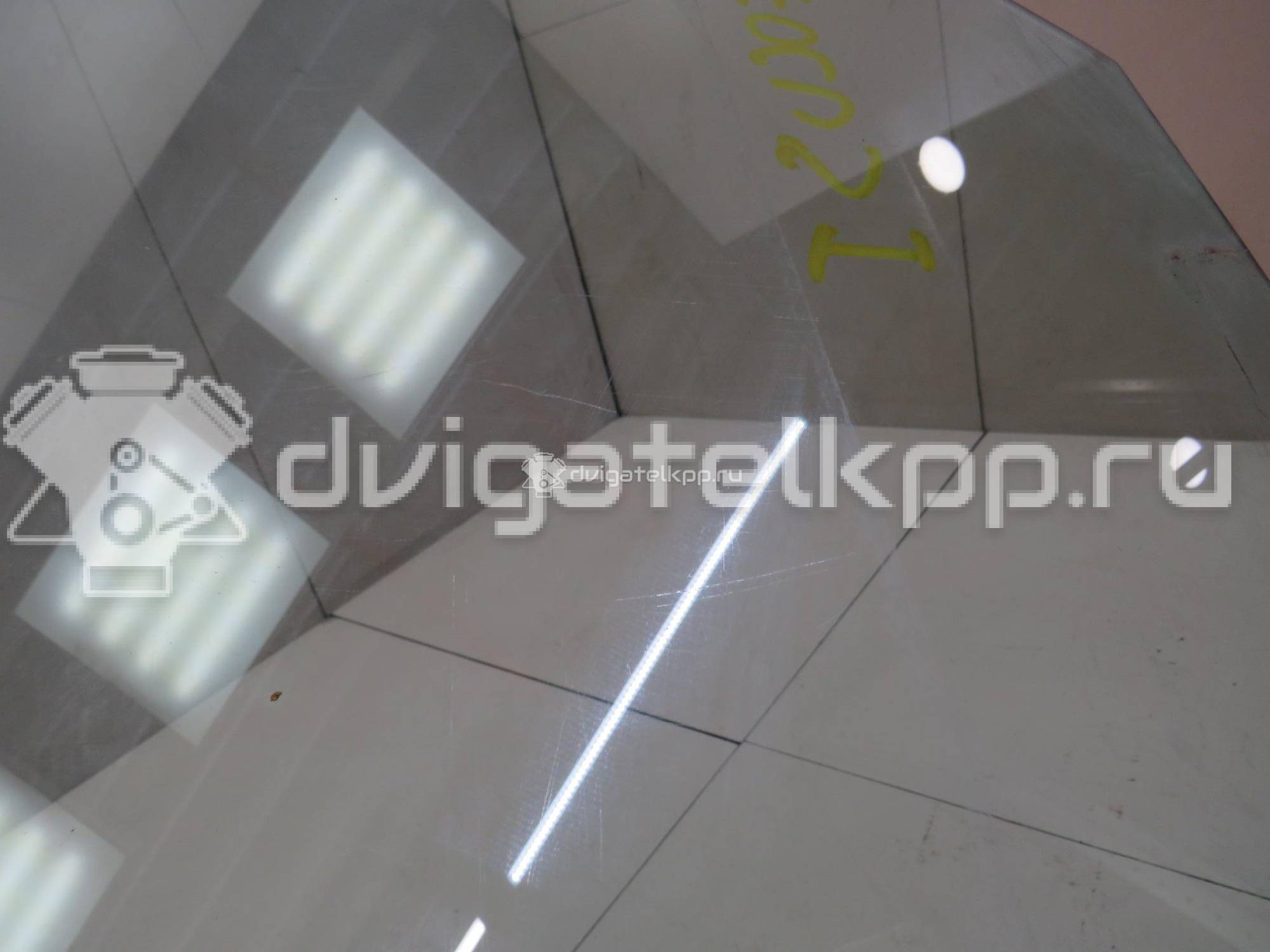 Фото Стекло двери передней левой  1088905 для Ford Focus {forloop.counter}}