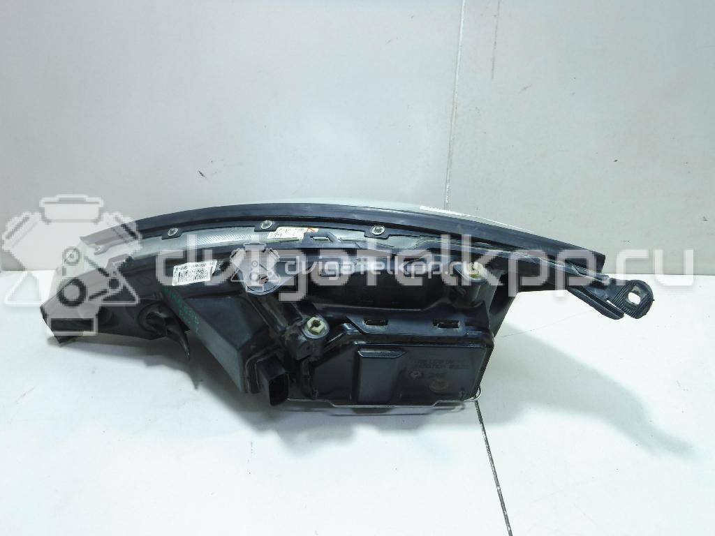 Фото Фара правая  1343653 для Ford Focus {forloop.counter}}