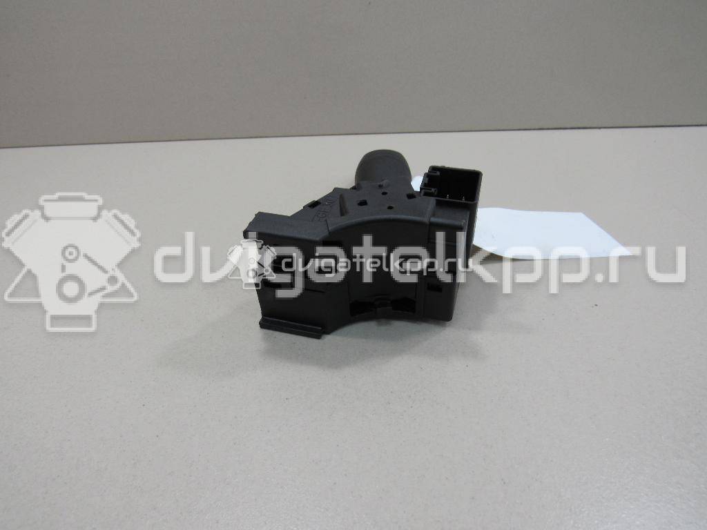 Фото Переключатель поворотов подрулевой  1145990 для Ford Focus {forloop.counter}}
