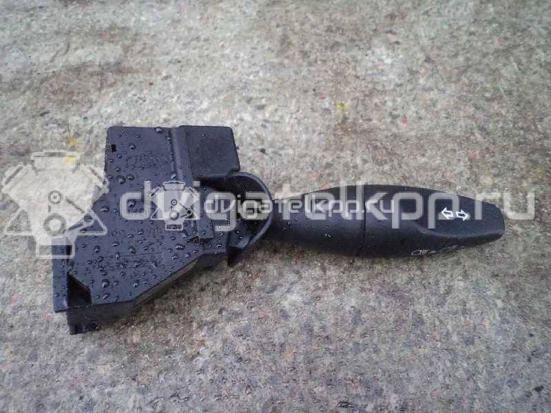 Фото Переключатель поворотов подрулевой  1064340 для Ford Focus {forloop.counter}}