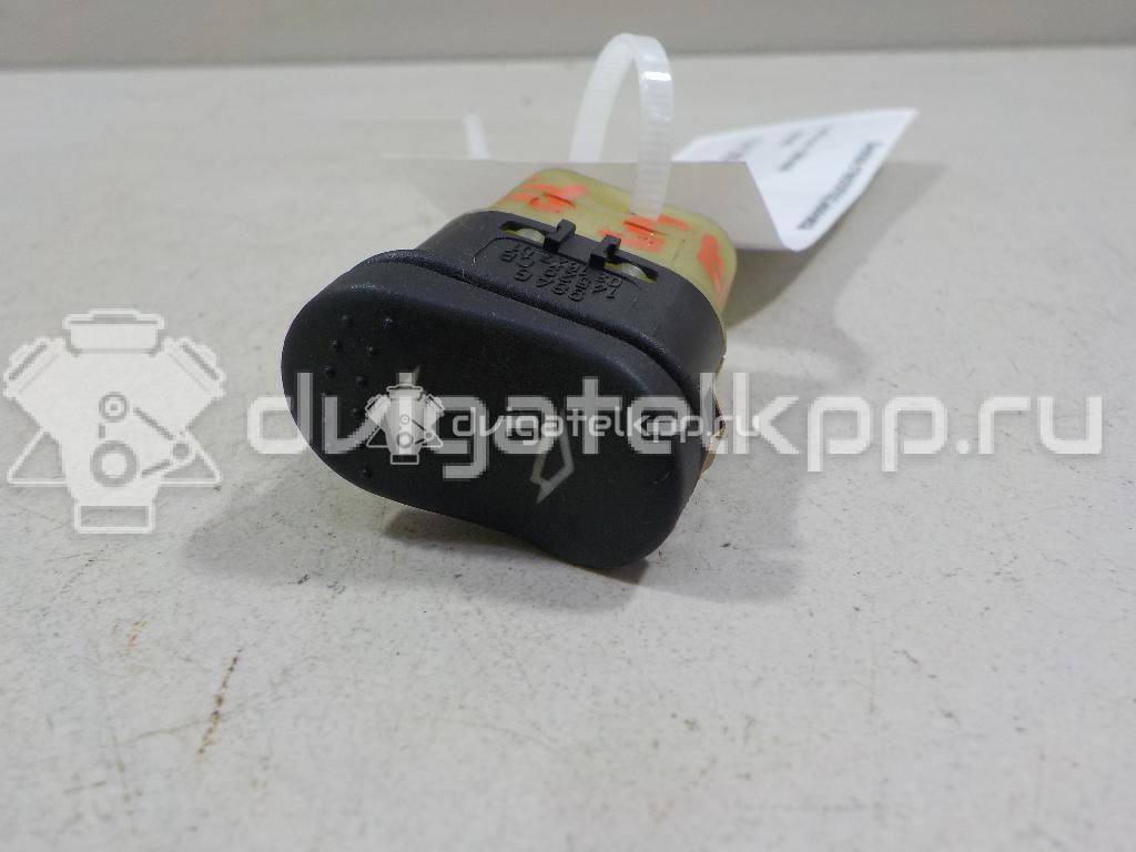 Фото Кнопка стеклоподъемника  1091485 для Ford Focus {forloop.counter}}