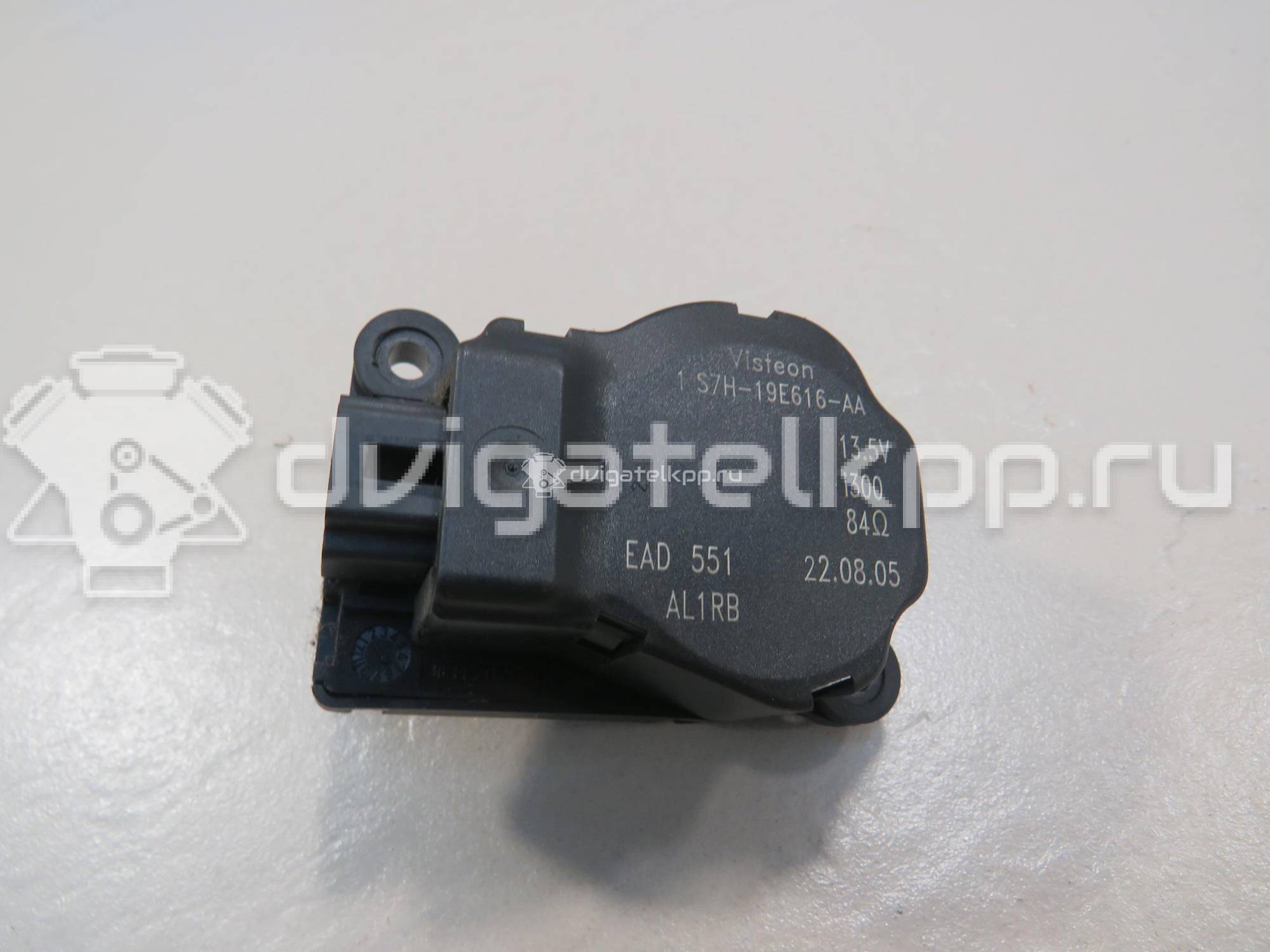 Фото Моторчик заслонки отопителя  1S7H19E616AA для Ford Focus / Mondeo {forloop.counter}}
