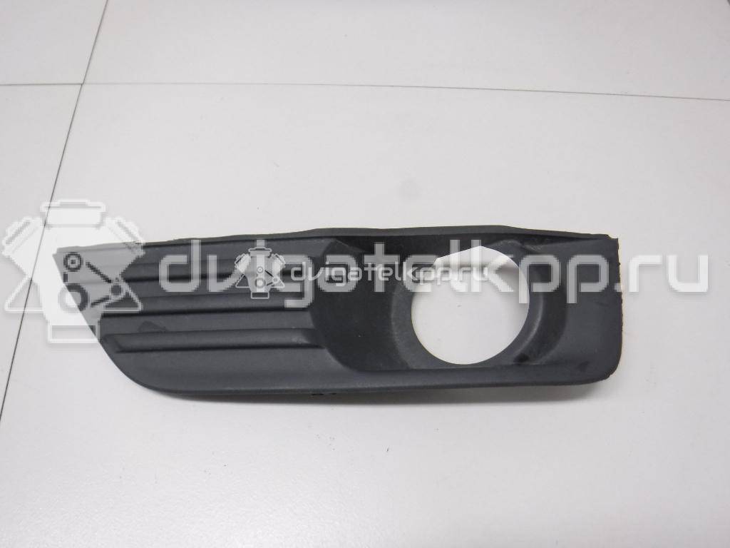 Фото Решетка в бампер левая  4m5119953ae для Ford Focus {forloop.counter}}