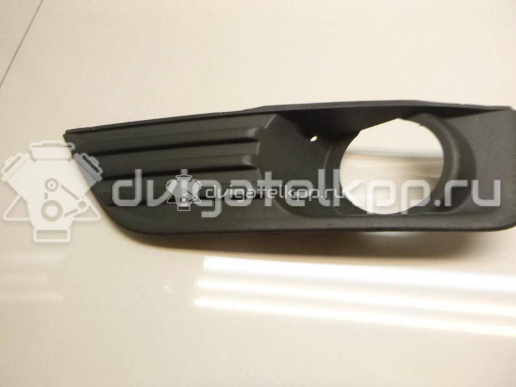 Фото Решетка в бампер левая  4M5119953AE для Ford Focus {forloop.counter}}