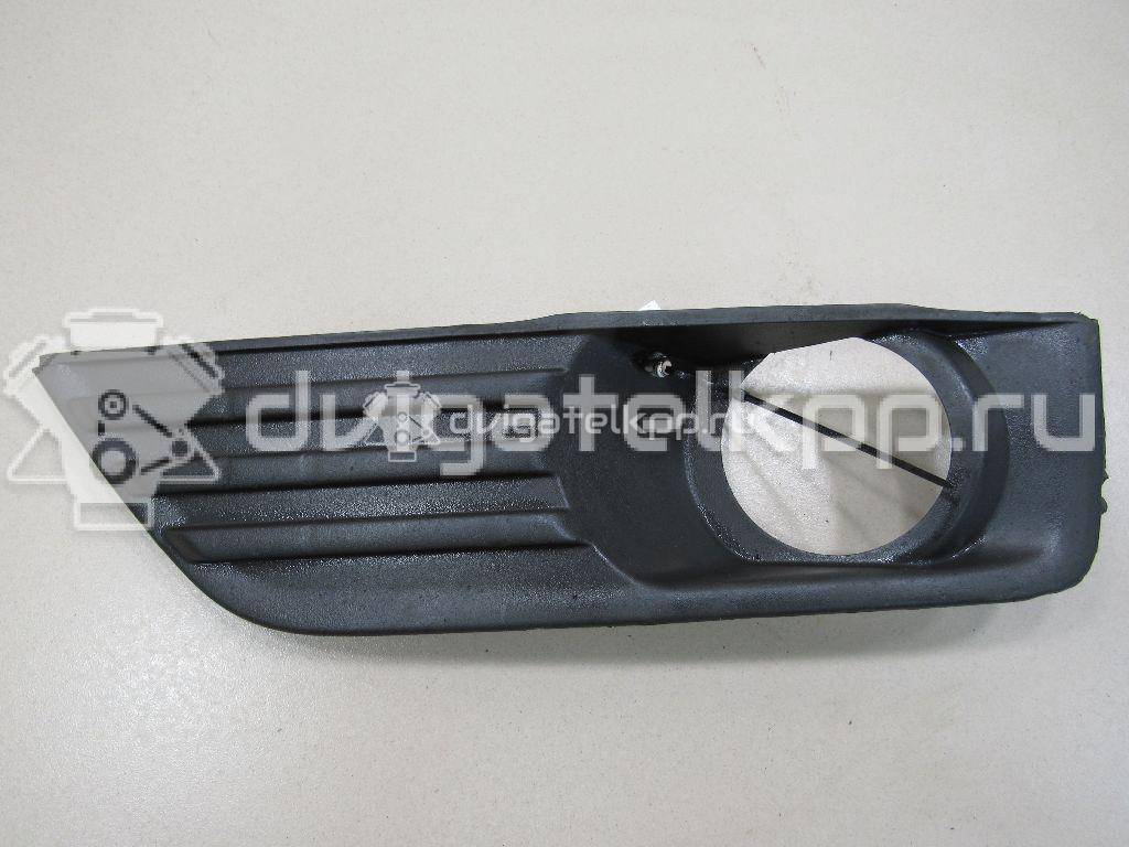 Фото Решетка в бампер левая  4M5119953AE для Ford Focus {forloop.counter}}