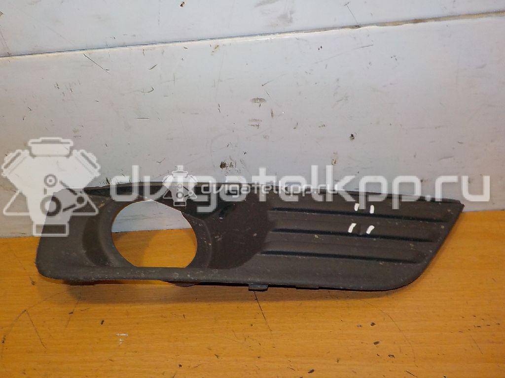 Фото Решетка в бампер правая  4m5119952ae для Ford Focus {forloop.counter}}