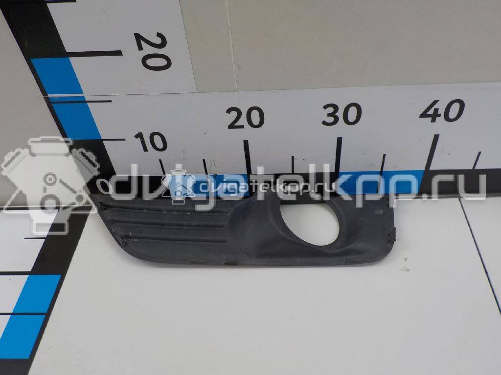 Фото Решетка в бампер правая  4M5119952AE для Ford Focus {forloop.counter}}