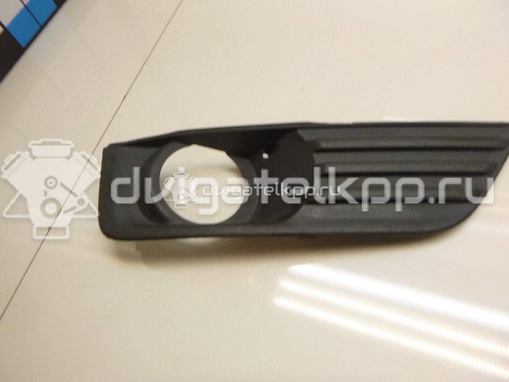 Фото Решетка в бампер правая  4M5119952AE для Ford Focus {forloop.counter}}