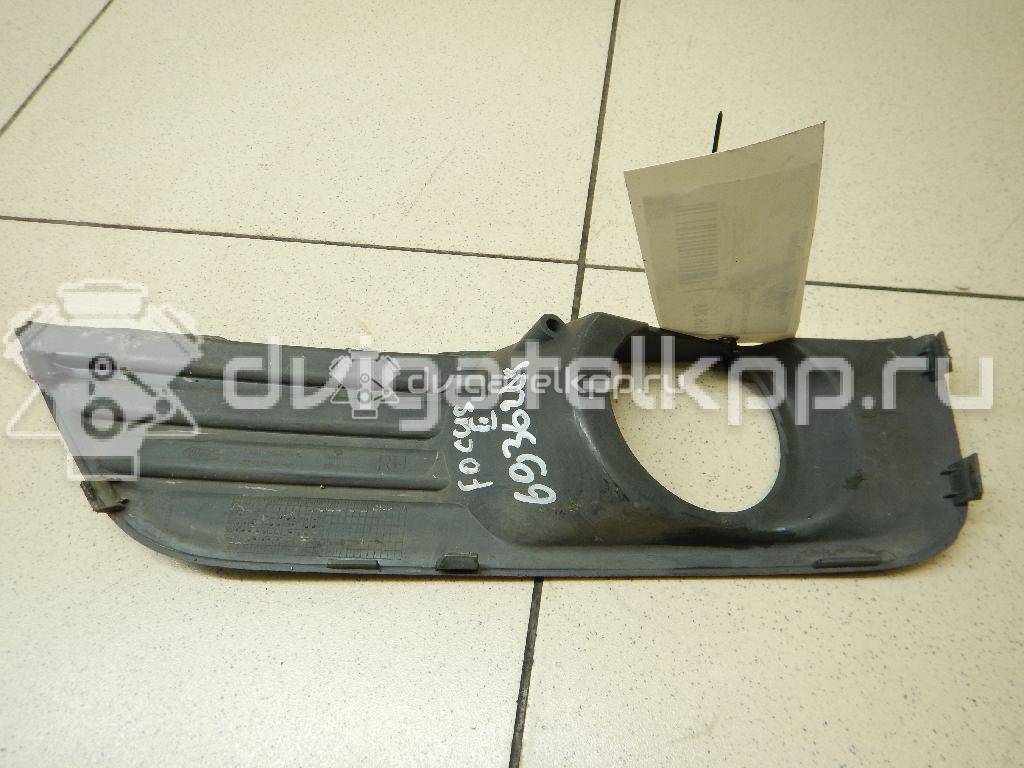 Фото Решетка в бампер правая  1337347 для Ford Focus {forloop.counter}}