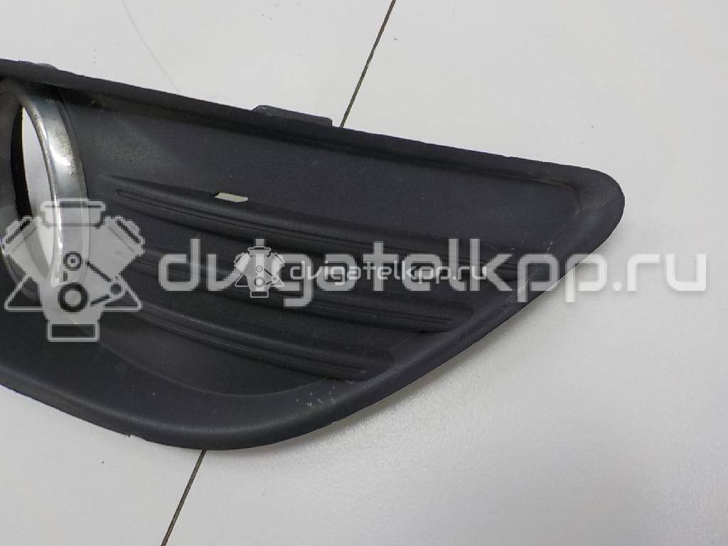 Фото Решетка в бампер правая  1528560 для Ford Focus {forloop.counter}}