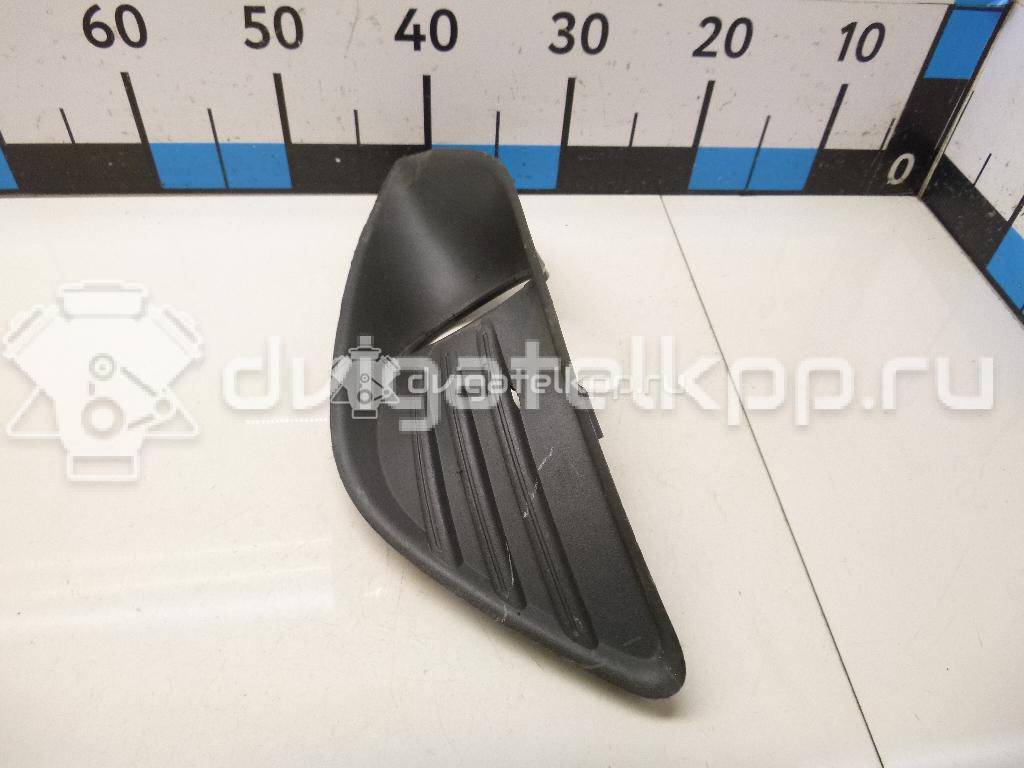 Фото Решетка в бампер правая  1528560 для Ford Focus {forloop.counter}}