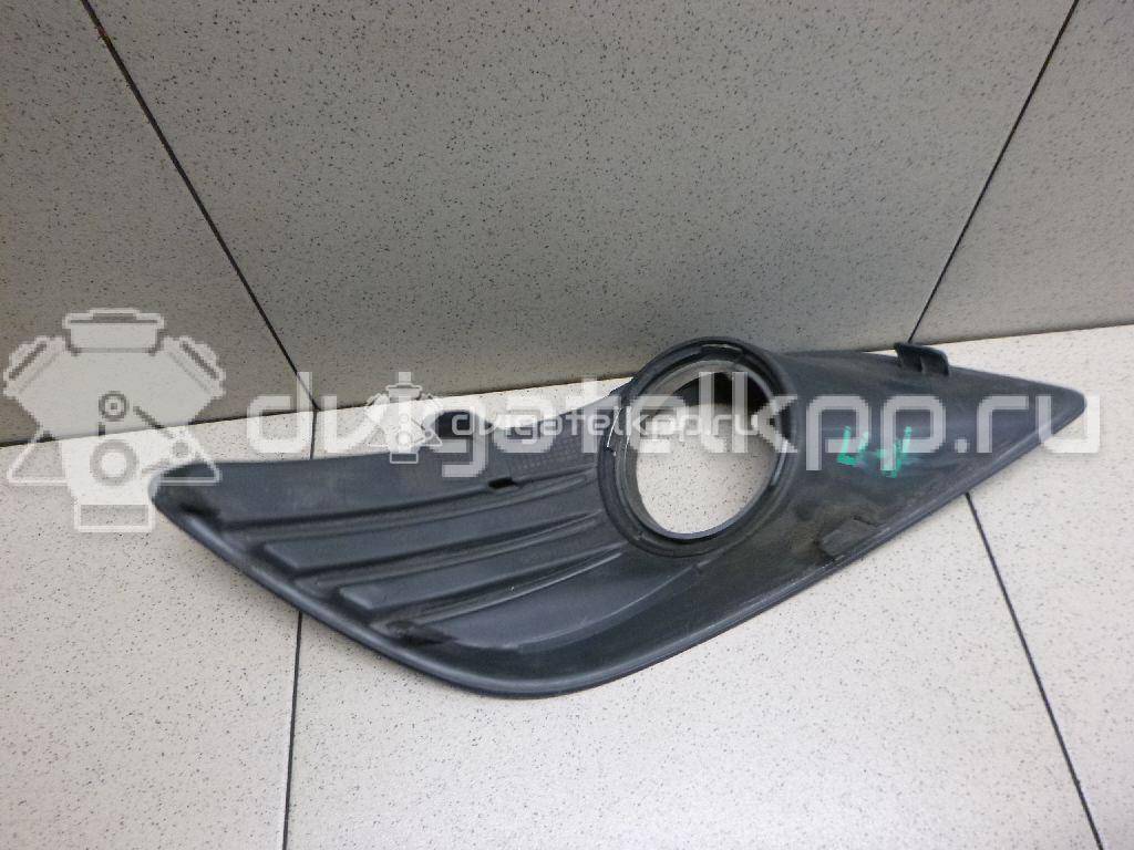 Фото Решетка в бампер правая  1528560 для Ford Focus {forloop.counter}}