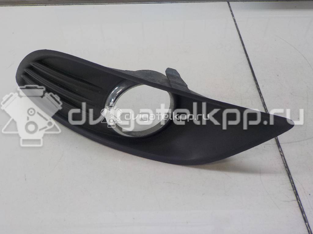 Фото Решетка в бампер правая  1528560 для Ford Focus {forloop.counter}}