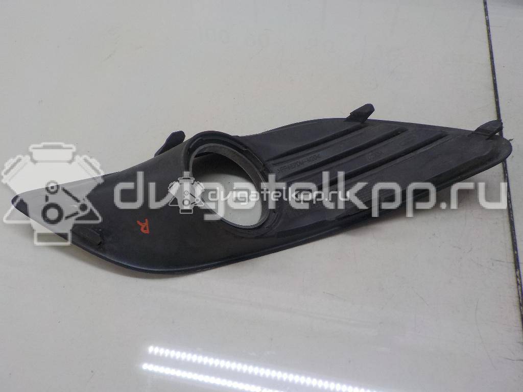 Фото Решетка в бампер правая  1528560 для Ford Focus {forloop.counter}}