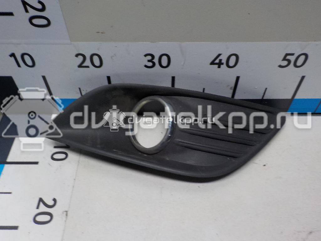 Фото Решетка в бампер правая  1528560 для Ford Focus {forloop.counter}}