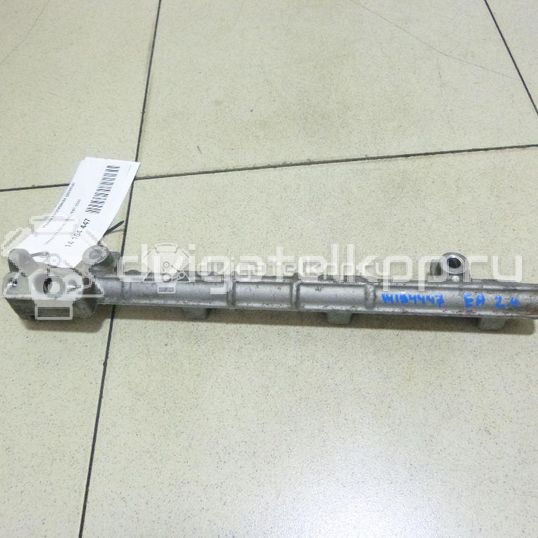 Фото Рейка топливная (рампа) для двигателя 4G64 (8V) для Mitsubishi Galant / Expo Station Wagon / L / Space / Sapporo 102-132 л.с 8V 2.4 л бензин MR507456